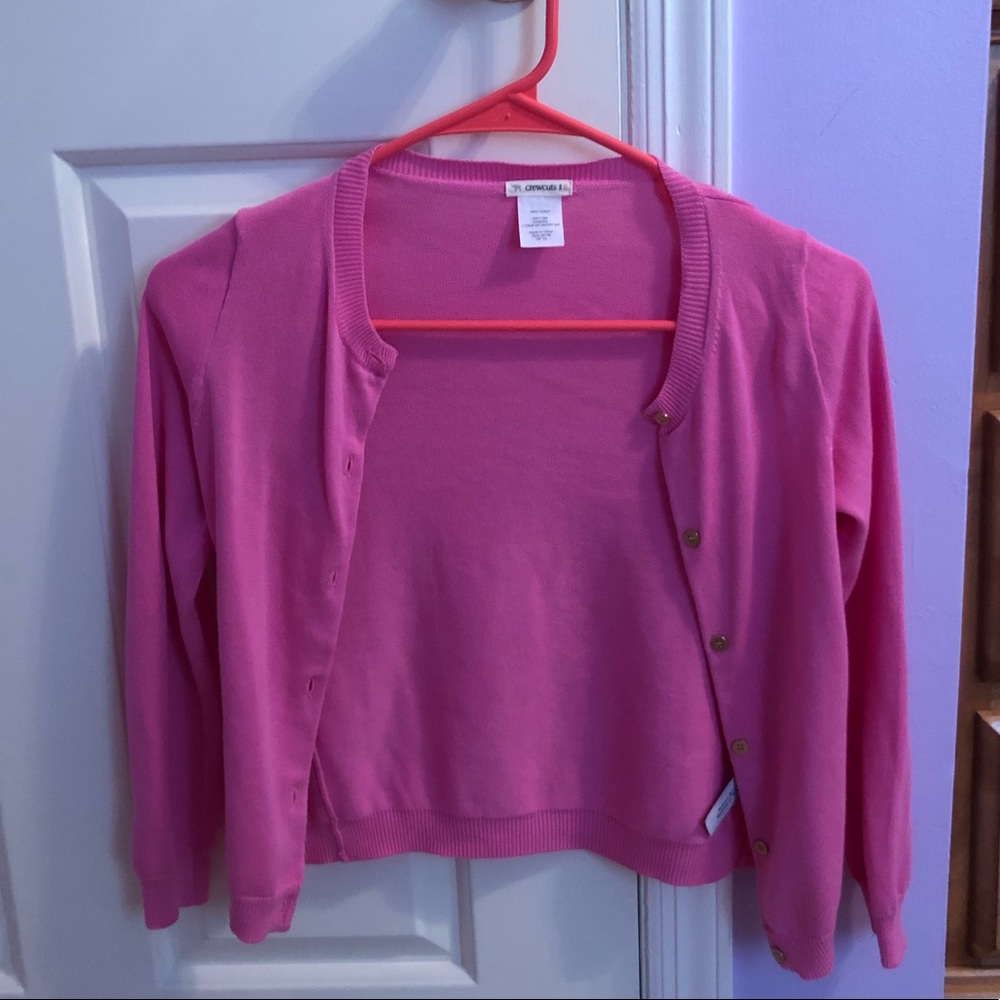pink sweater